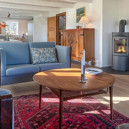 Lovely In With Wifi Holiday home